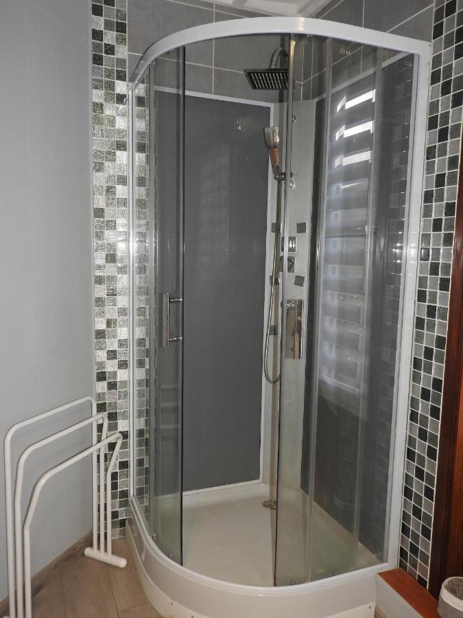 Chambres D'Hotes La Dame Fines Puybegon Buitenkant foto